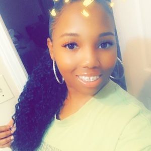 Meet your Posher, Brianna